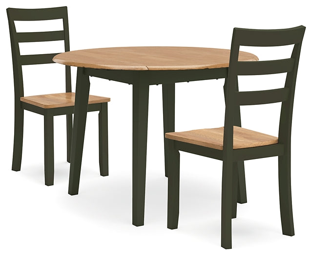 Gesthaven Dining Table and 2 Chairs