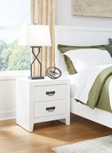 Load image into Gallery viewer, Binterglen Full Panel Bed with Nightstand
