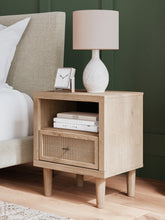 Load image into Gallery viewer, Cielden Queen Panel Headboard with Mirrored Dresser, Chest and Nightstand
