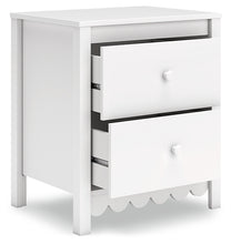 Load image into Gallery viewer, Hallityn Full Platform Bed with Dresser, Chest and 2 Nightstands
