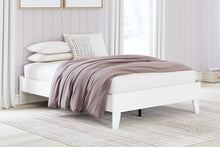 Load image into Gallery viewer, Hallityn Full Platform Bed with Dresser, Chest and 2 Nightstands
