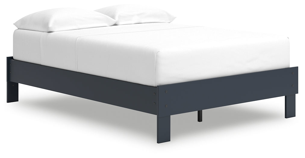 Simmenfort Full Platform Bed with Dresser