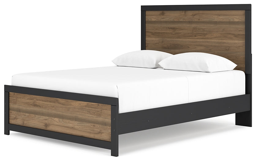 Vertani Queen Panel Bed with Dresser and Nightstand